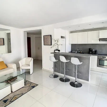 Apartment Derriere Croisette *